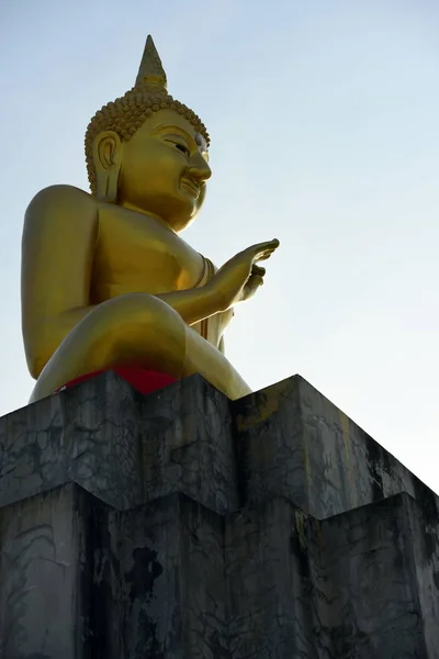 Templo Estátua Buddha Sombra Budista Com Sabedoria Iluminar Luz Espalhar — Fotografia de Stock