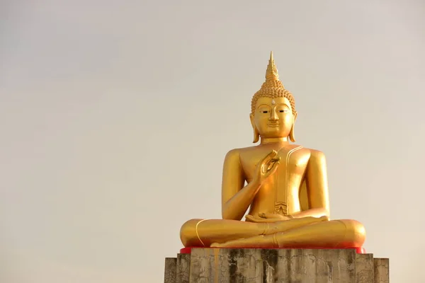 Templom Buddha Szobor Buddhista Árnyék Bölcsességgel Felvilágosít Fény Terjedését — Stock Fotó