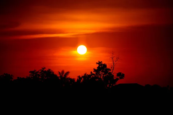 Úžasný Oranžový Západ Slunce Malebný Výhled — Stock fotografie