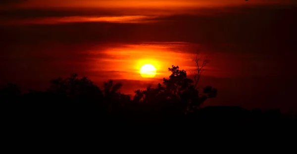 Increíble Naranja Puesta Del Sol Naturaleza Vista Panorámica — Foto de Stock