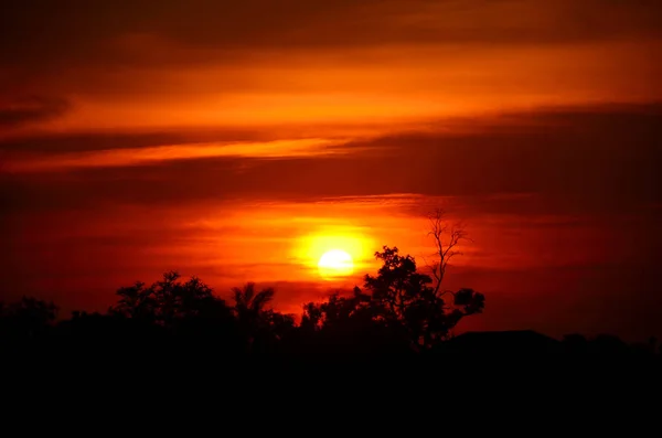 Úžasný Oranžový Západ Slunce Malebný Výhled — Stock fotografie