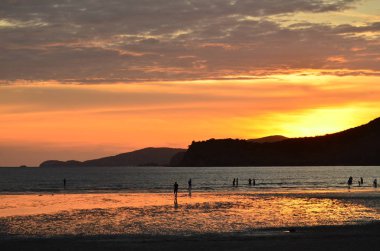 Mavi Gökyüzü Sarı Renkli Günbatımı Bulutlar Alacakaranlık Zamanı
