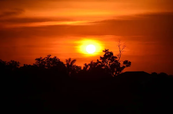 Schöner Sonnenuntergang Über Dem Meer — Stockfoto