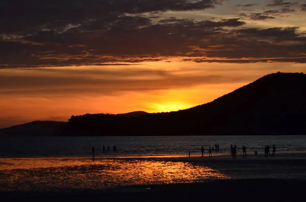 Prachtige Zonsondergang Boven Zee — Stockfoto