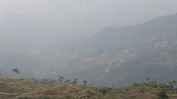 Vue Panoramique Sur Brouillard Sur Les Collines Concept Nature — Photo