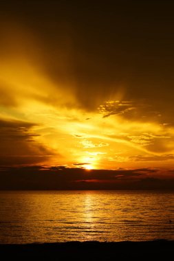 denizde güzel doğa manzara manzarası gün batımı 