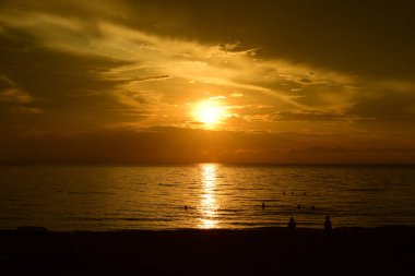 denizde güzel doğa manzara manzarası gün batımı 