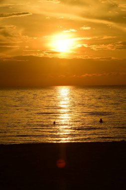 denizde güzel doğa manzara manzarası gün batımı 