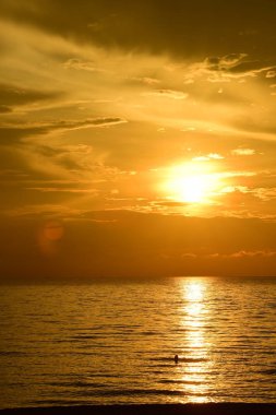 denizde güzel doğa manzara manzarası gün batımı 