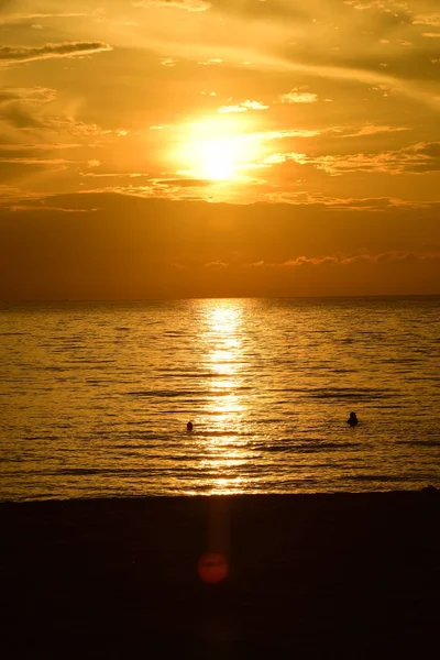 denizde güzel doğa manzara manzarası gün batımı 