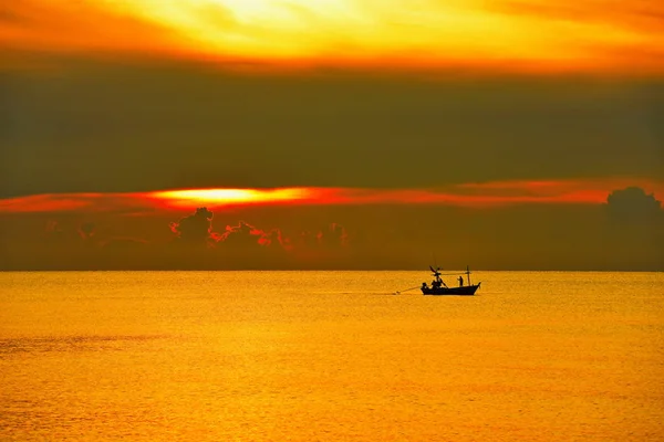 Boat Swimming Sea Sunset — Stock Photo, Image