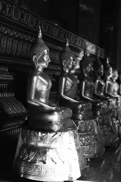 Estatua Buda Dorada Templo Tailandés — Foto de Stock
