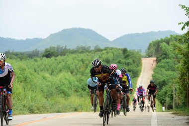 Amatör bisikletçi görsel Engelli olan çocuklar için bir sadaka programında rekabet. Chonburi Chanthaburi, Tayland, thailand, için rota 129 km 17 Mart 2018 olduğunu.