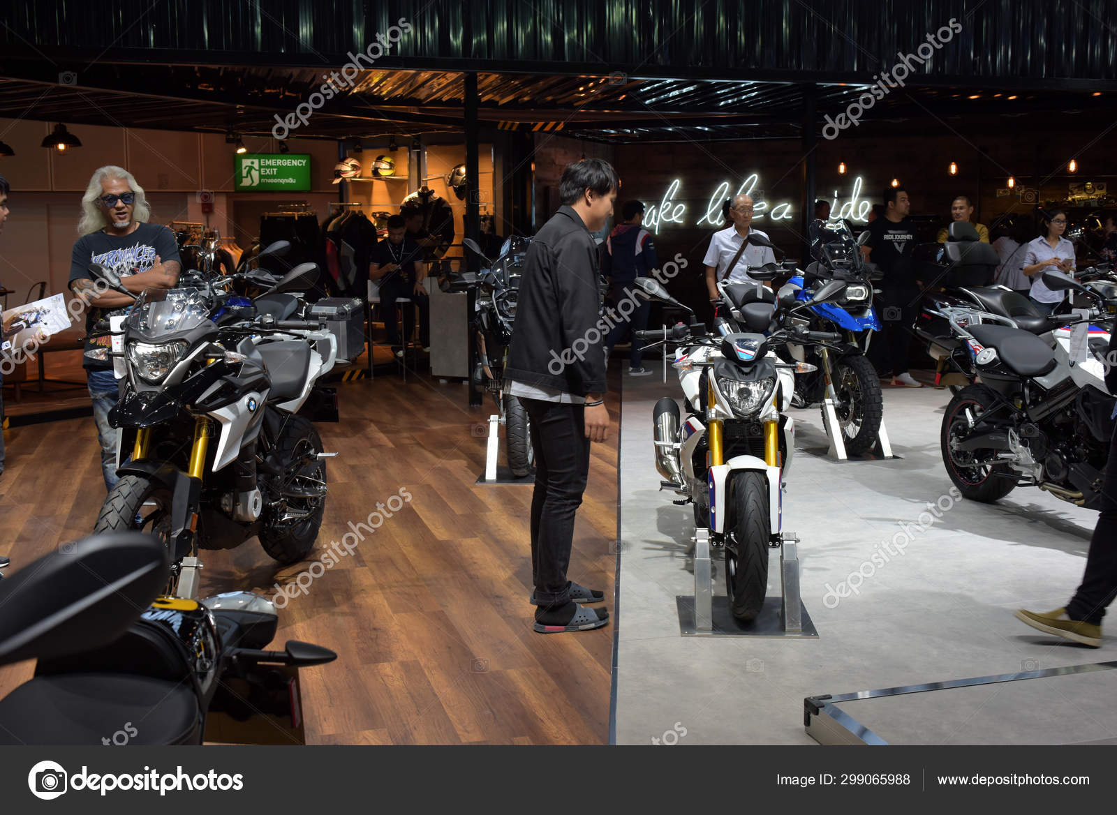 Trade Motorcycle For Car >> Car Brand Related Items Come Out Trade Shows Big Motor Trade Motorcycle For Car >> Car Brand Related Items Come Out Trade Shows Big Motor