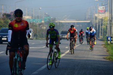 Amatör Bisiklet sporcular yapmak en iyi şekilde bisiklet yarışı sadaka gezi çabalarını 