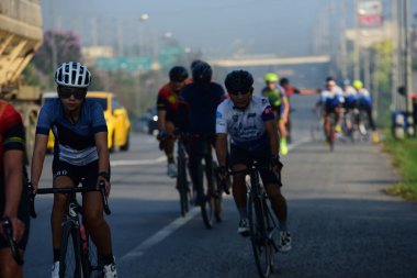 Amatör Bisiklet sporcular yapmak en iyi şekilde bisiklet yarışı sadaka gezi çabalarını 