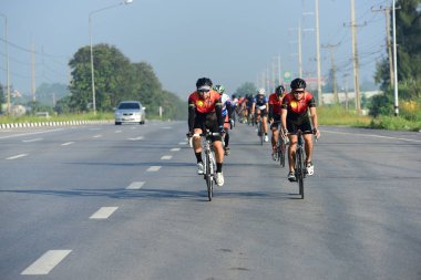 Amatör Bisiklet sporcular yapmak en iyi şekilde bisiklet yarışı sadaka gezi çabalarını 