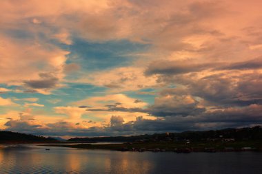 inanılmaz günbatımı doğa manzara 