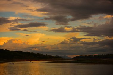 inanılmaz günbatımı doğa manzara 