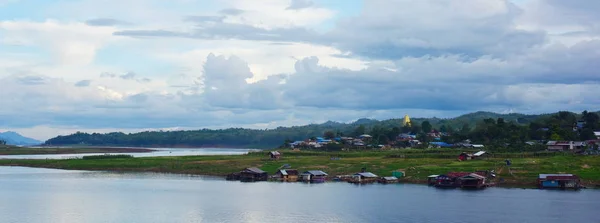 Naturaleza Vista Panorámica Nubes Sobre Agua — Foto de Stock