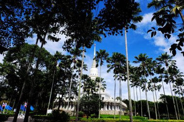 Güzel gökyüzü ve güzel bulutlar.