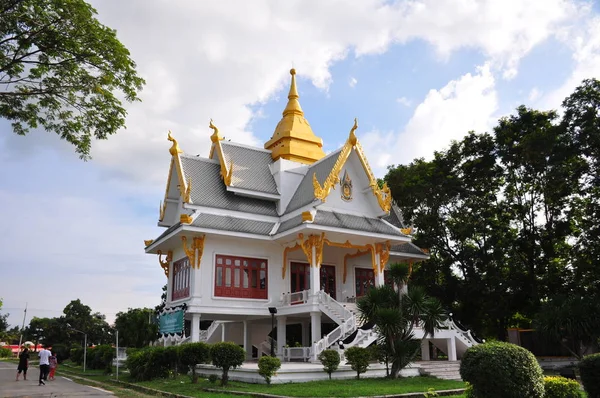 Templo Budista Antigo Durante Dia — Fotografia de Stock