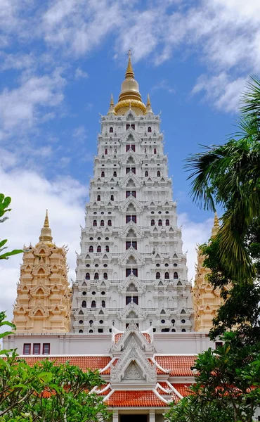 Beau Temple Bouddhiste Thaïlande — Photo