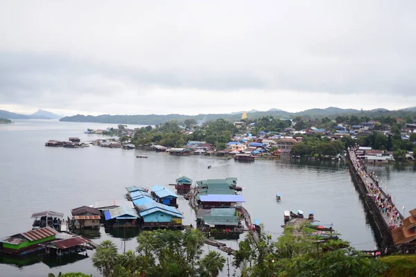 Villaggio Con Case Galleggianti Barche Vela Thailandia — Foto Stock