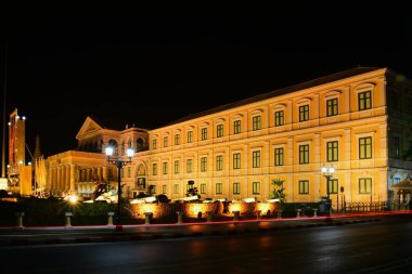 Geleneksel mimari aydınlatma gece vakti, Tailand 