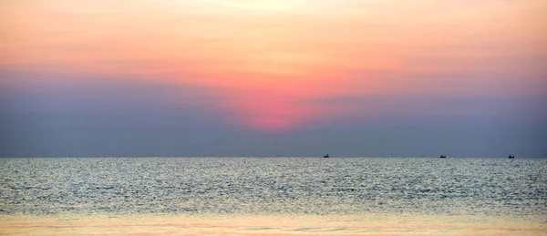 Pôr Sol Brilhante Beira Mar Natureza Colorida — Fotografia de Stock