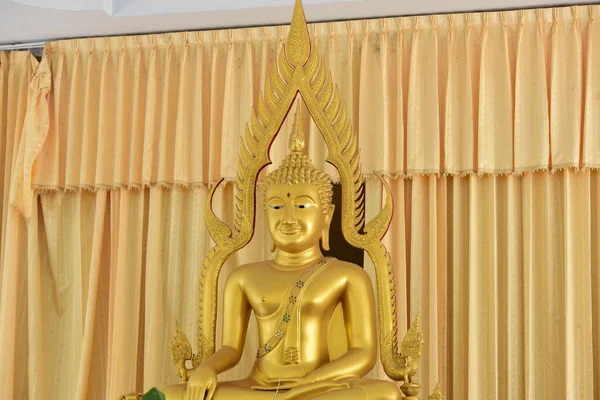 Statue Bouddha Doré Dans Temple — Photo