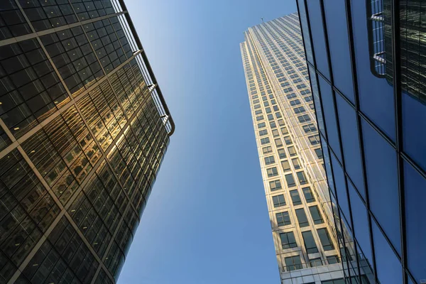 Modern şehir binaları