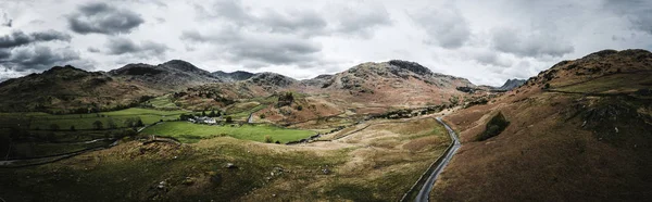 Lake District met bergen — Gratis stockfoto