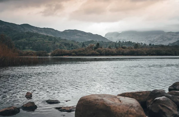 Districtul lacului la răsărit — Fotografie, imagine de stoc