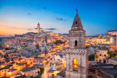 Matera, İtalya. Matera, İtalya Ortaçağ şehir güzel gündoğumu sırasında Cityscape görüntü.