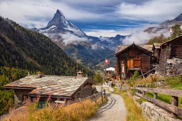 Schweiziska Alperna Landskapet Bilden Schweiziska Alperna Med Matterhorn Höst Morgon — Stockfoto