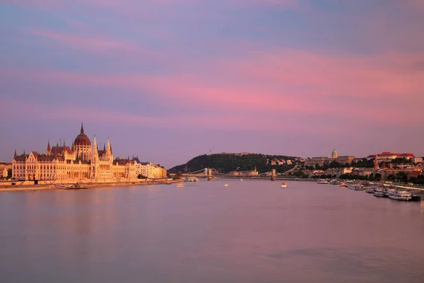 Budapest Magyarország Városkép Budapest Magyarország Fővárosa Gyönyörű Naplementekor — Stock Fotó