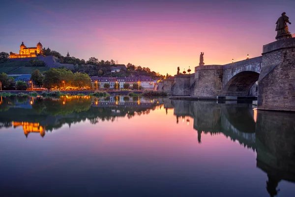 Wurzburg Almanya Güzel Sonbahar Gün Batımı Sırasında Ana Nehir Marienberg — Stok fotoğraf