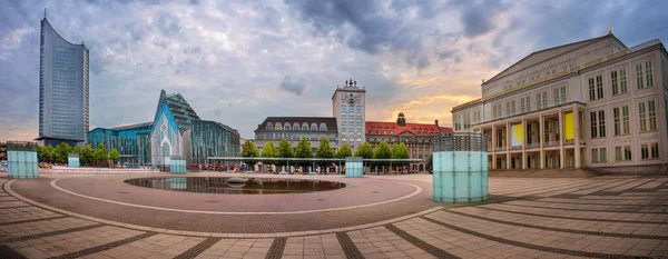 Leipzig Almanya Şehir Manzarası Leipzig Dramatik Günbatımında Panoramik Görüntüsü — Stok fotoğraf