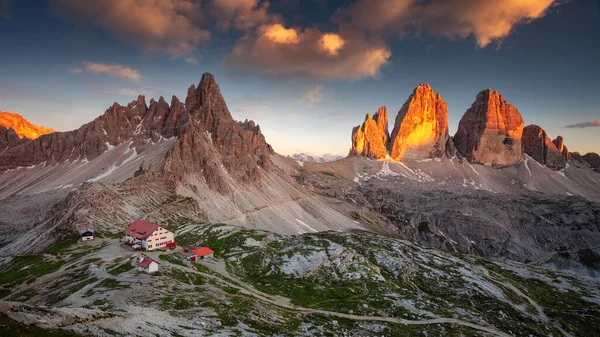 Three Peaks Lavaredo Amazing Panorama Italian Dolomites Famous Three Peaks — Stock Photo, Image