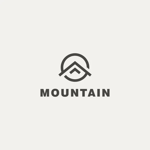 Montanha Modelo Logotipo Vetor — Vetor de Stock