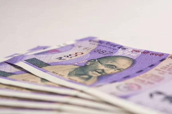 Новые 100 Рупий Индийской Валюты Развернутом Фоне — стоковое фото