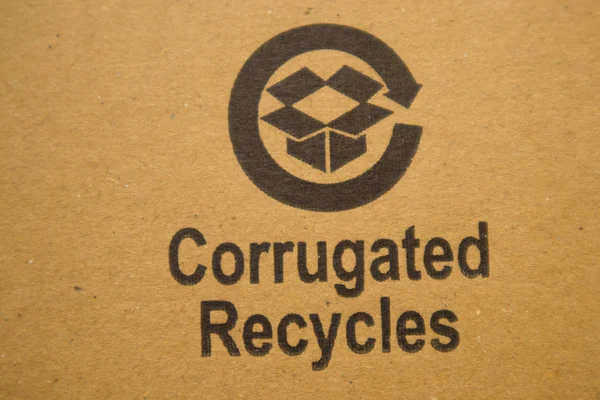 BANGALORE INDE 13 juin 2019 : Recycle ondulé imprimé sur carton — Photo