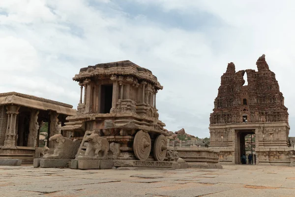 Кам'яна Колісниця у дворі Віттала храм в Хамі, Карнатака, Індія — стокове фото
