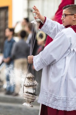 Marchena, Sevilla, İspanya - 29 Mart 2018: Kutsal hafta Marchena, Seville ('Semana Santa') alay. Kutsal Perşembe öğleden sonra. Tatlı adı kardeşlik alay