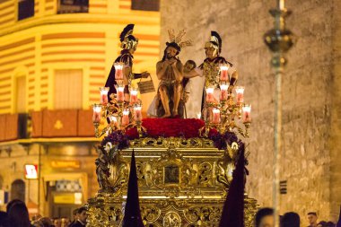 Marchena, Sevilla, İspanya - 28 Mart 2018: Kutsal hafta Marchena, Seville ('Semana Santa') alay. Kutsal Çarşamba öğleden sonra. Tevazu kardeşlik alay