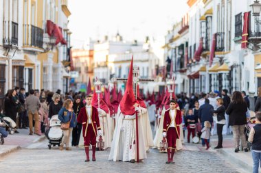 Marchena, Sevilla, İspanya - 29 Mart 2018: Kutsal hafta Marchena, Seville ('Semana Santa') alay. Kutsal Perşembe öğleden sonra. Tatlı adı kardeşlik alay