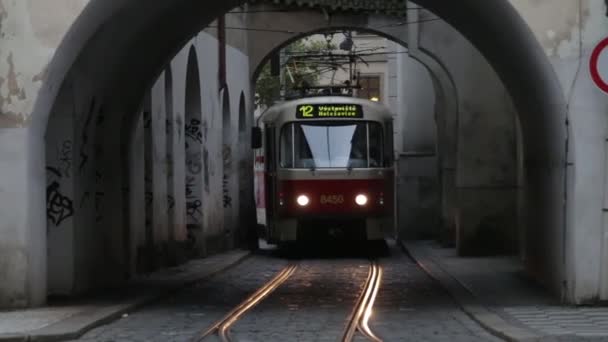 Praga República Checa Agosto 2018 Gente Tranvía Histórico Lesser Town — Vídeo de stock
