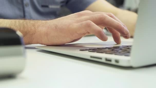 Close Man Hands Surfing Internet Computer Businessman Hands Typing Laptop — Stock Video