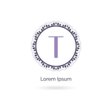 Güzellik, Spa ve Salon harfi T vektör simgesi tasarım. Lüks T harfi logosu. Vektör illüstrasyon dekoratif ve süs monogramı.